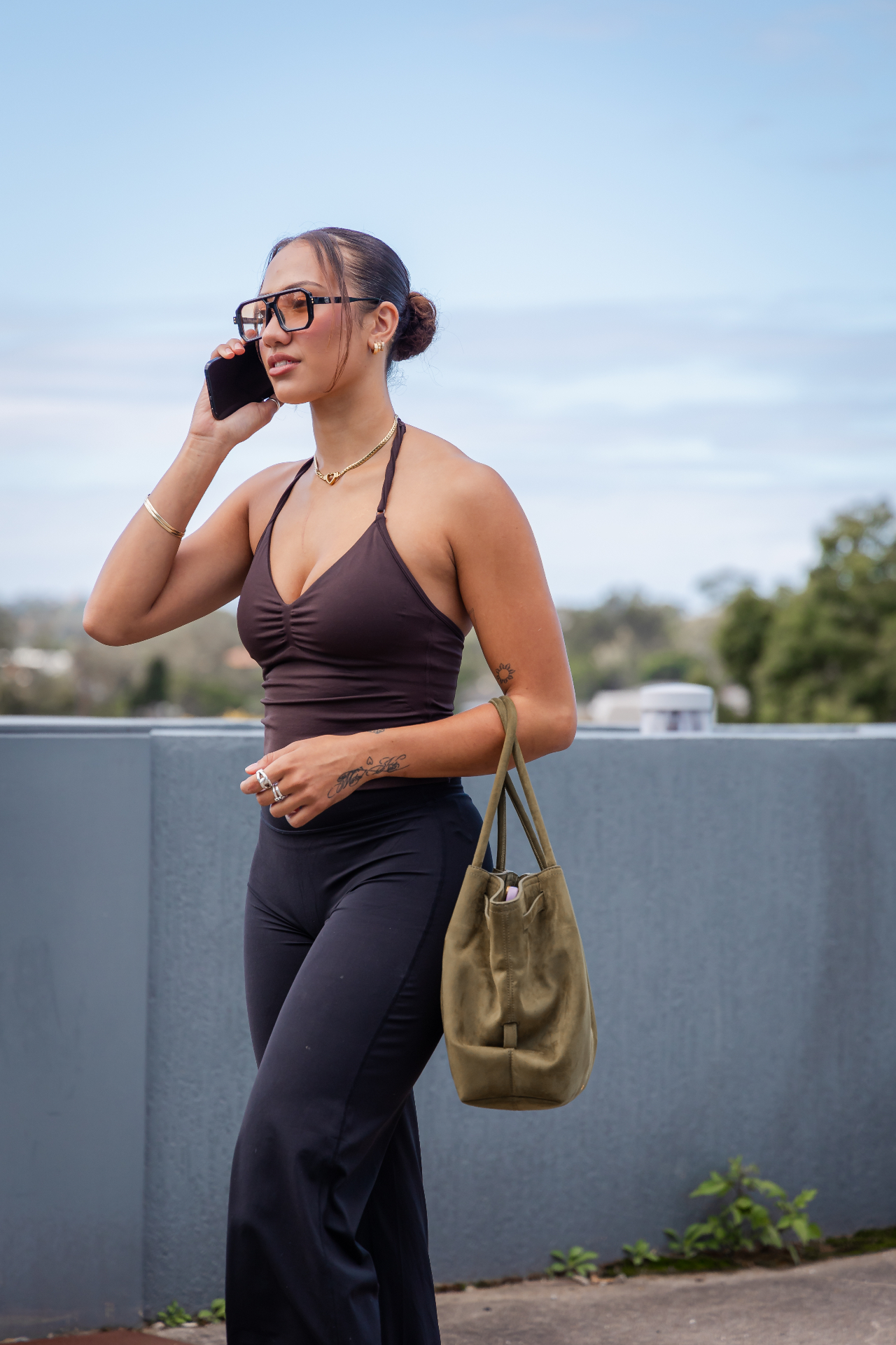 Korvéy Icon in brown halter top